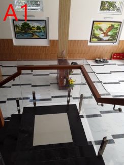 cau thang kinh gia re